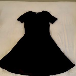 Forever 21 plain black short dress